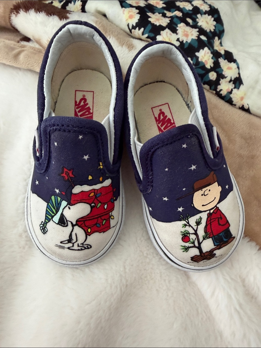 Vans Kids Navy & White Peanuts Slip-On Sneakers with Charlie Brown & Snoopy
